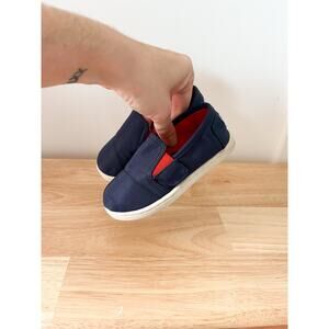 TOMS shoes size 7